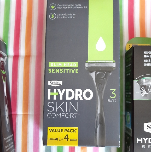 Schick Hydro 5 Sense Sensitive Skin Razor Bundle - Picture 10 of 12